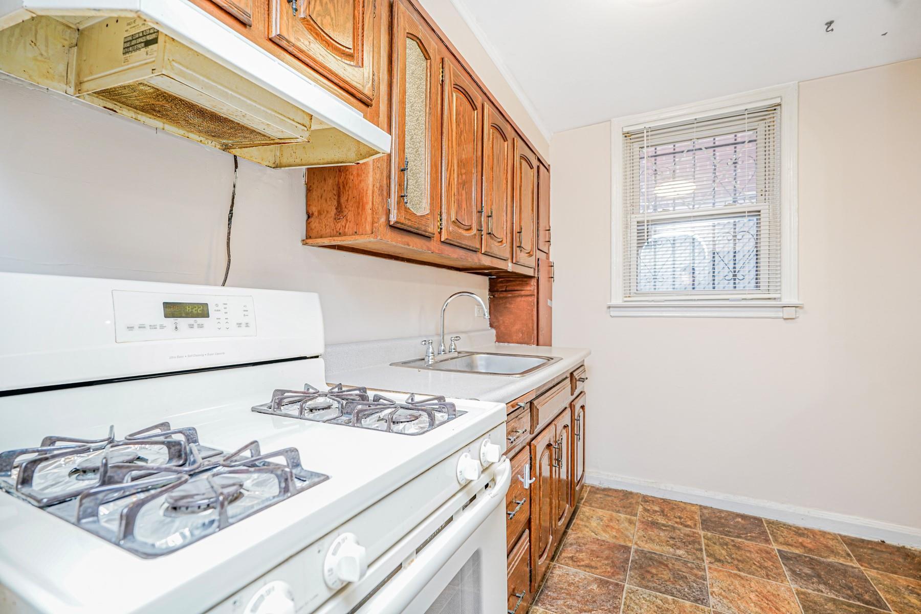 Single Family 36th  Brooklyn, NY 11234, MLS-867688-21