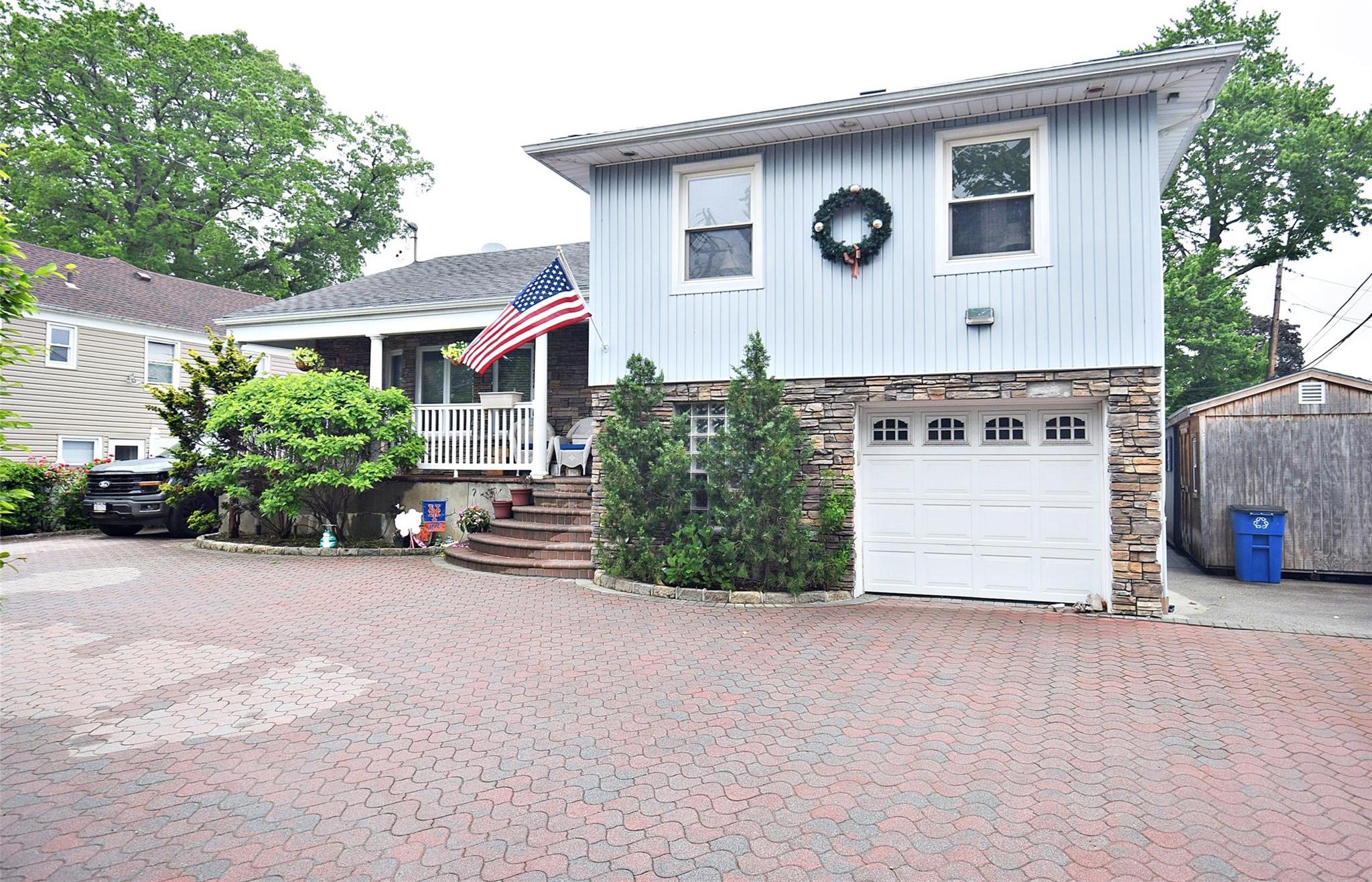 Single Family Hungry Harbor  Nassau County, NY 11581, MLS-867689-2