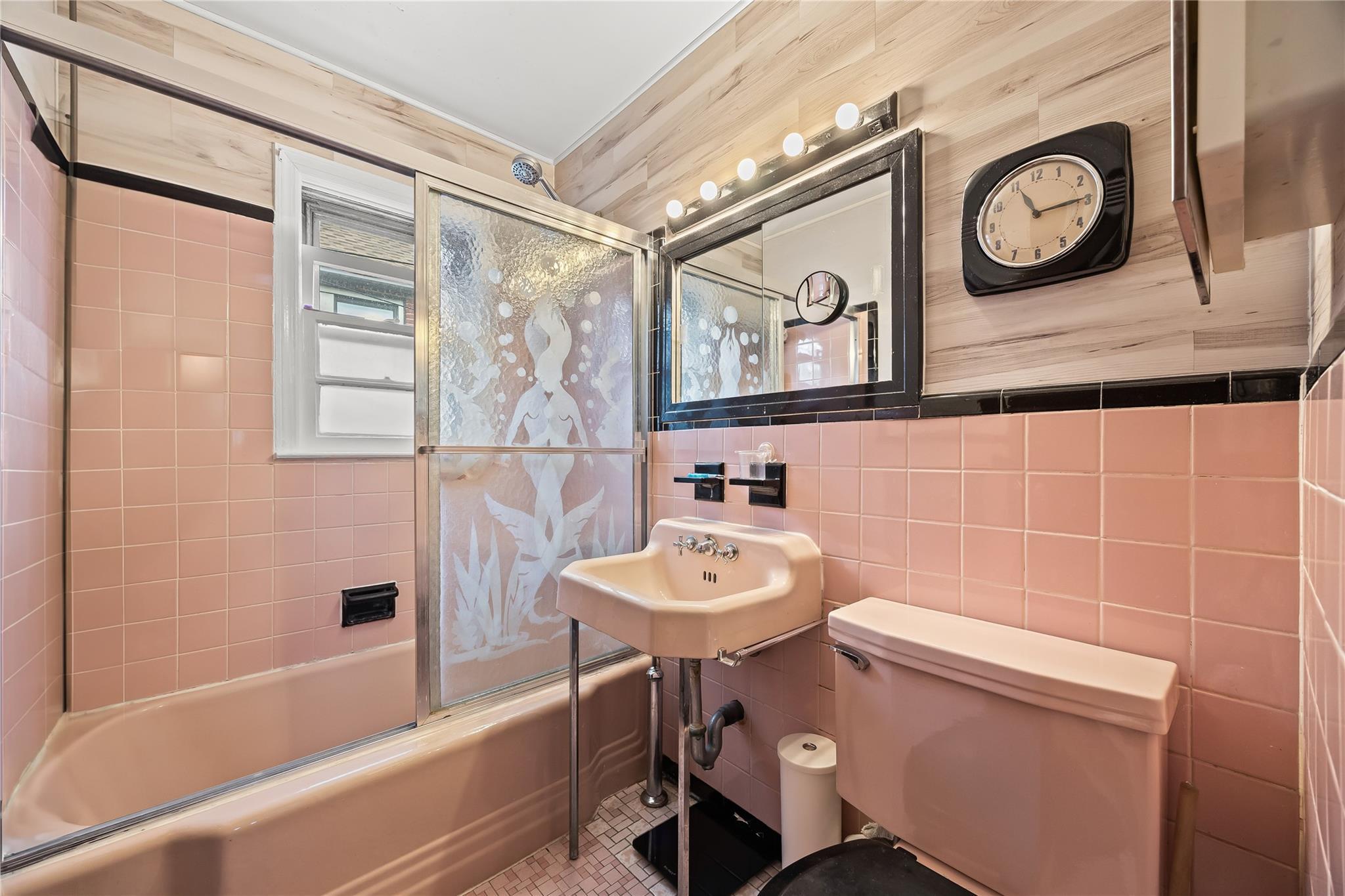 Single Family 23rd  Queens, NY 11357, MLS-867691-10