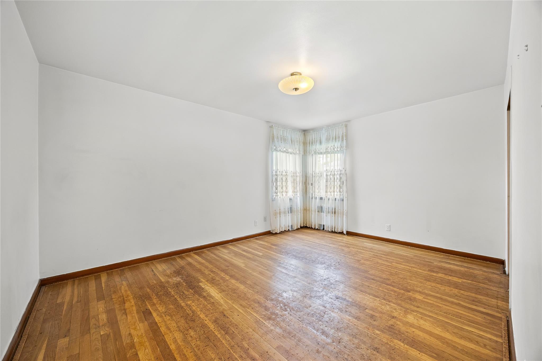Single Family 23rd  Queens, NY 11357, MLS-867691-16