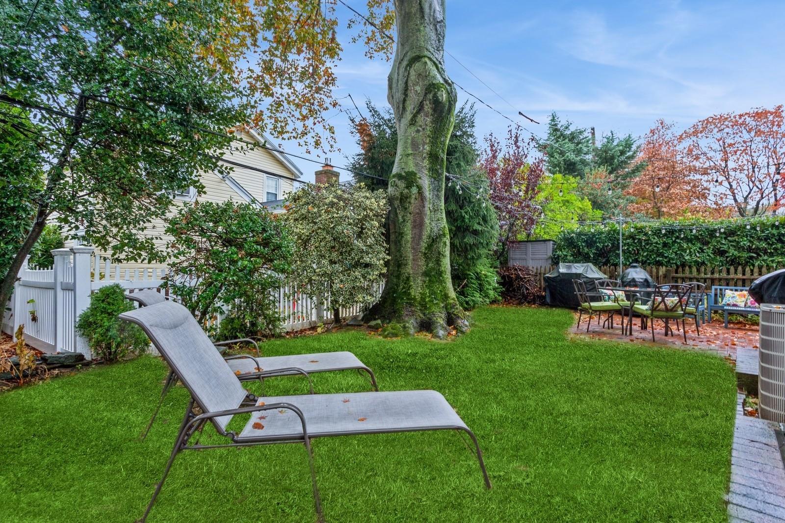 Single Family 5th Place  Nassau County, NY 11530, MLS-867709-35