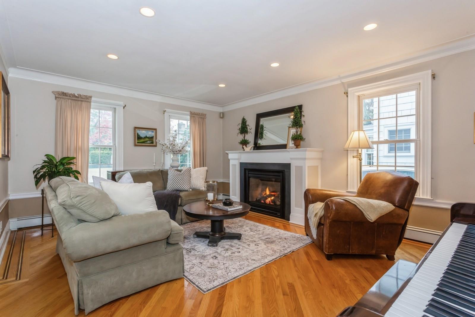 Single Family 5th Place  Nassau County, NY 11530, MLS-867709-4