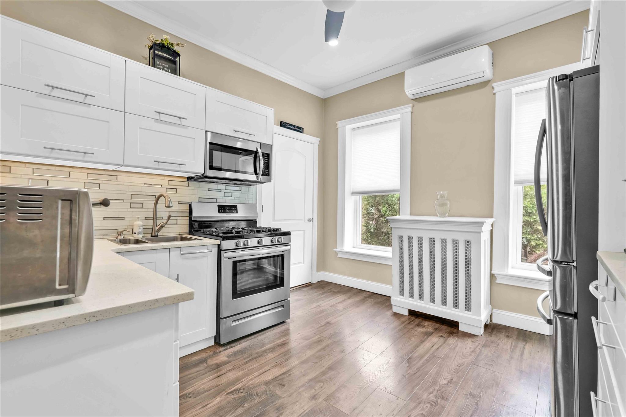 Single Family Monroe  Brooklyn, NY 11221, MLS-867710-11