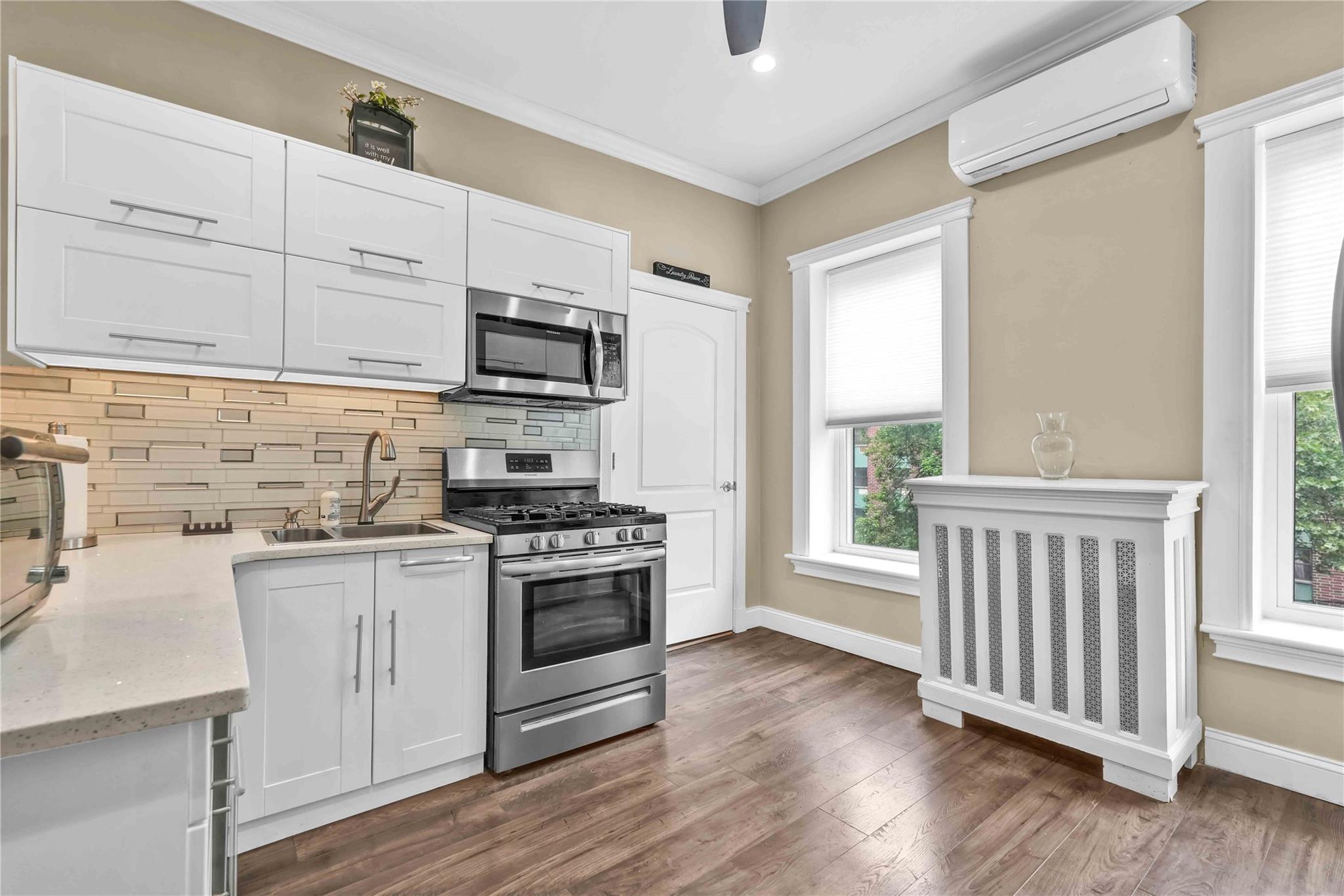 Single Family Monroe  Brooklyn, NY 11221, MLS-867710-12