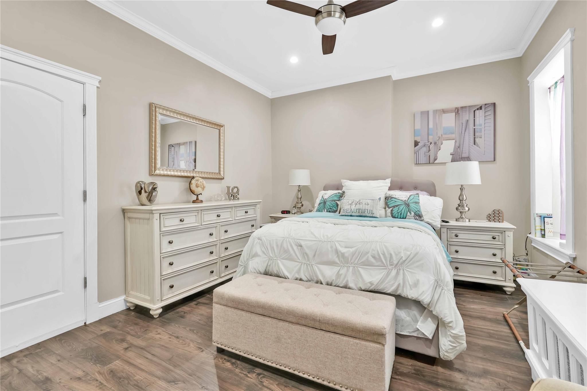 Single Family Monroe  Brooklyn, NY 11221, MLS-867710-16