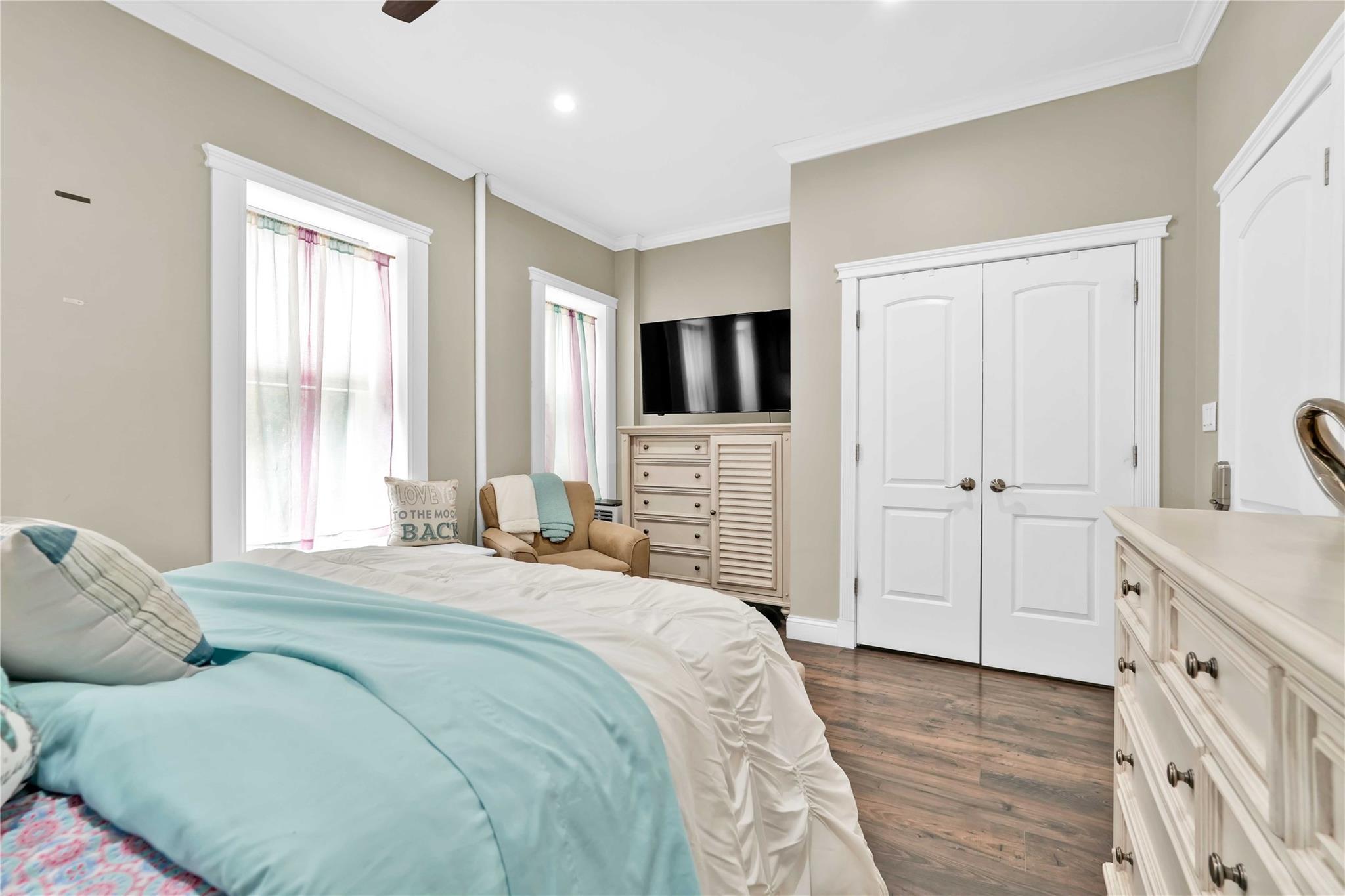 Single Family Monroe  Brooklyn, NY 11221, MLS-867710-17