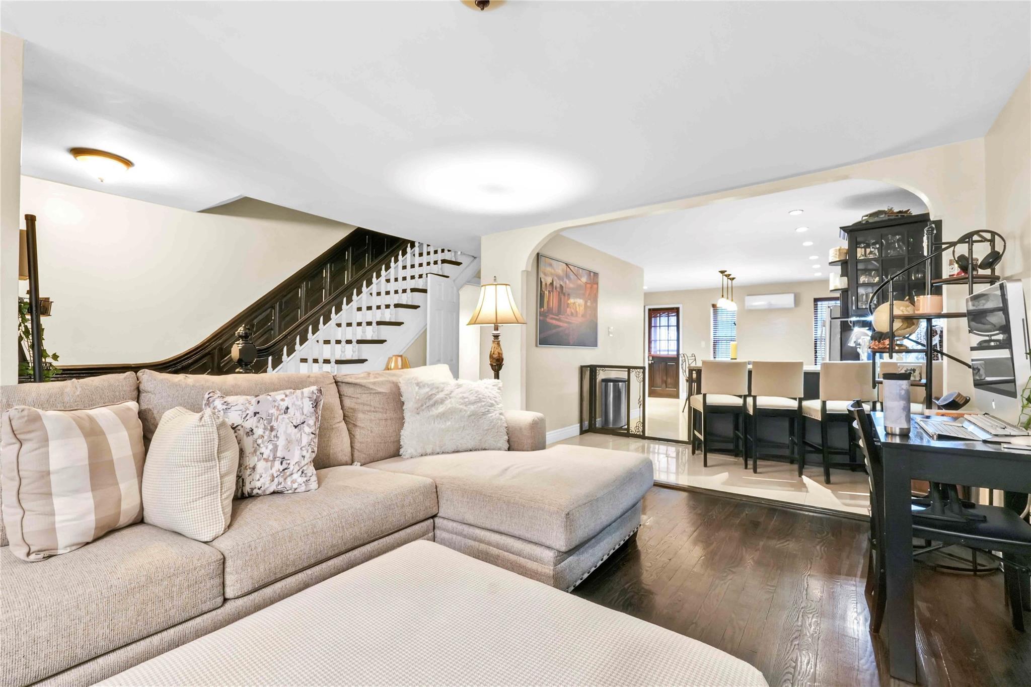 Single Family Monroe  Brooklyn, NY 11221, MLS-867710-29