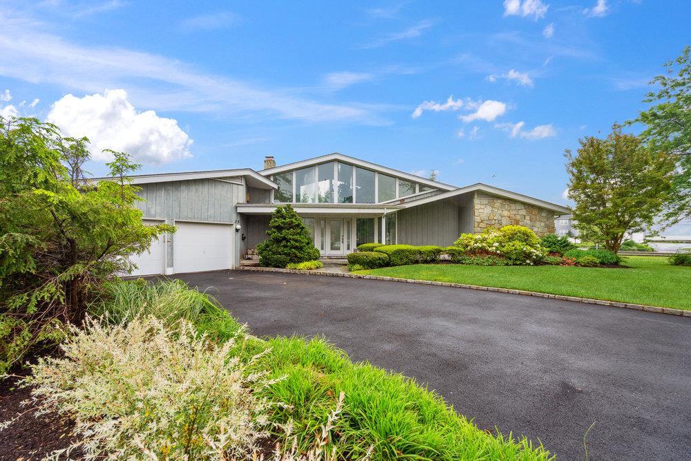 Single Family Deeringwood  Suffolk County, NY 11702, MLS-867711-4