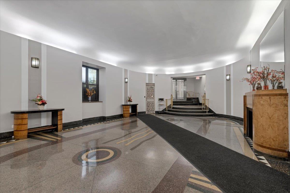 Coop East Mosholu Parkway South  Bronx, NY 10458, MLS-867715-2