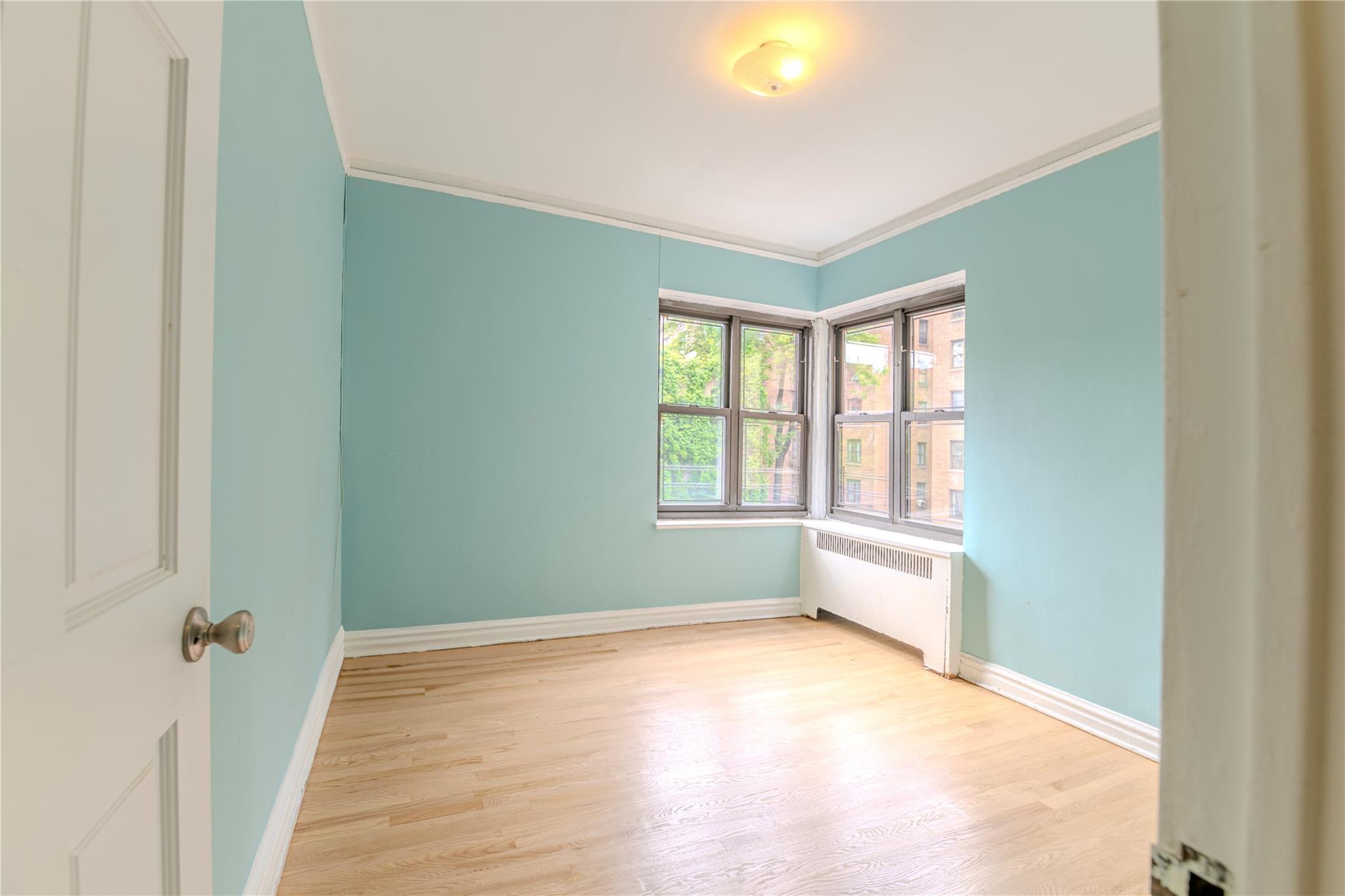 Coop East Mosholu Parkway South  Bronx, NY 10458, MLS-867715-6