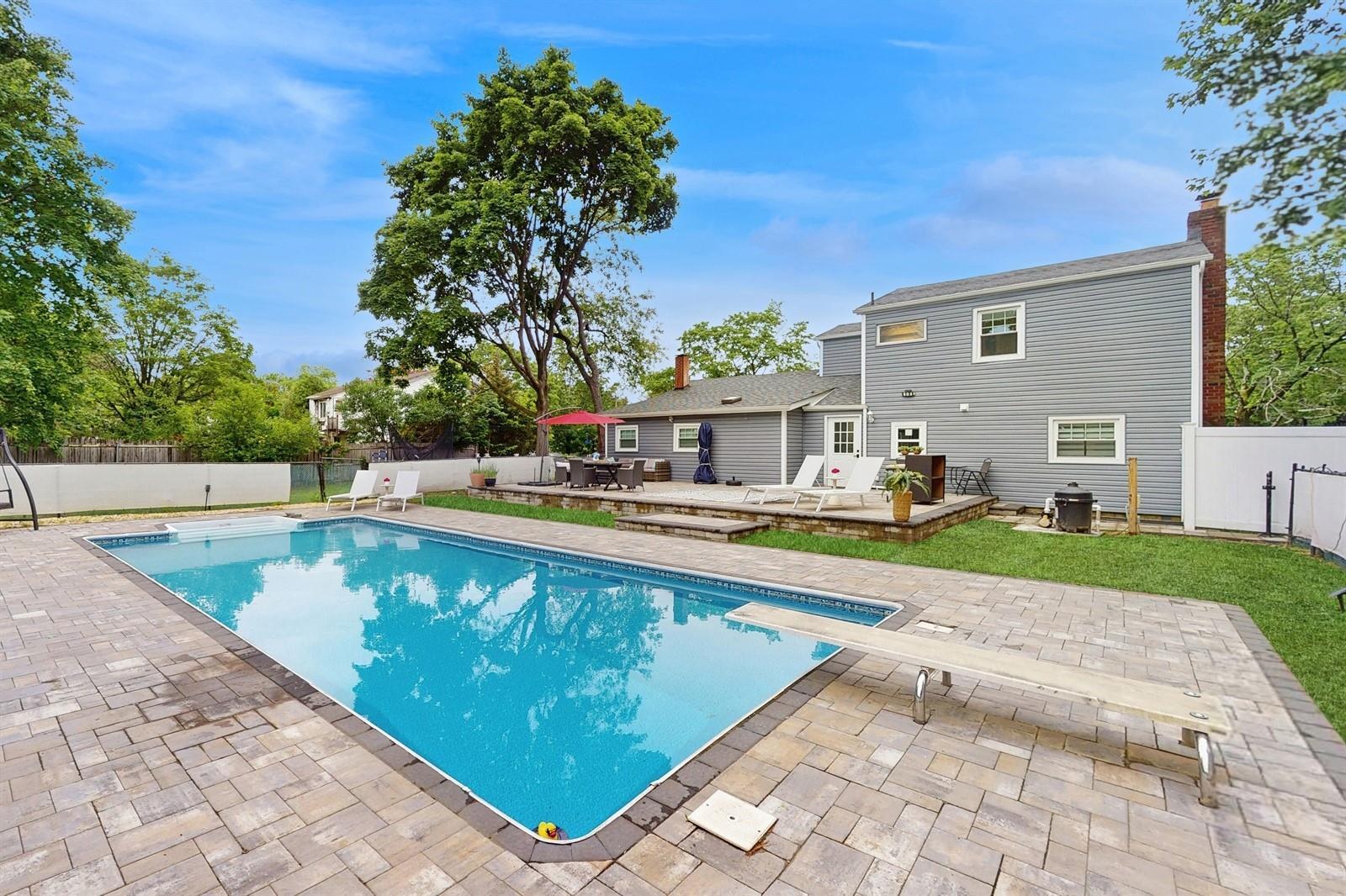 Single Family Charter  Suffolk County, NY 11746, MLS-867737-25
