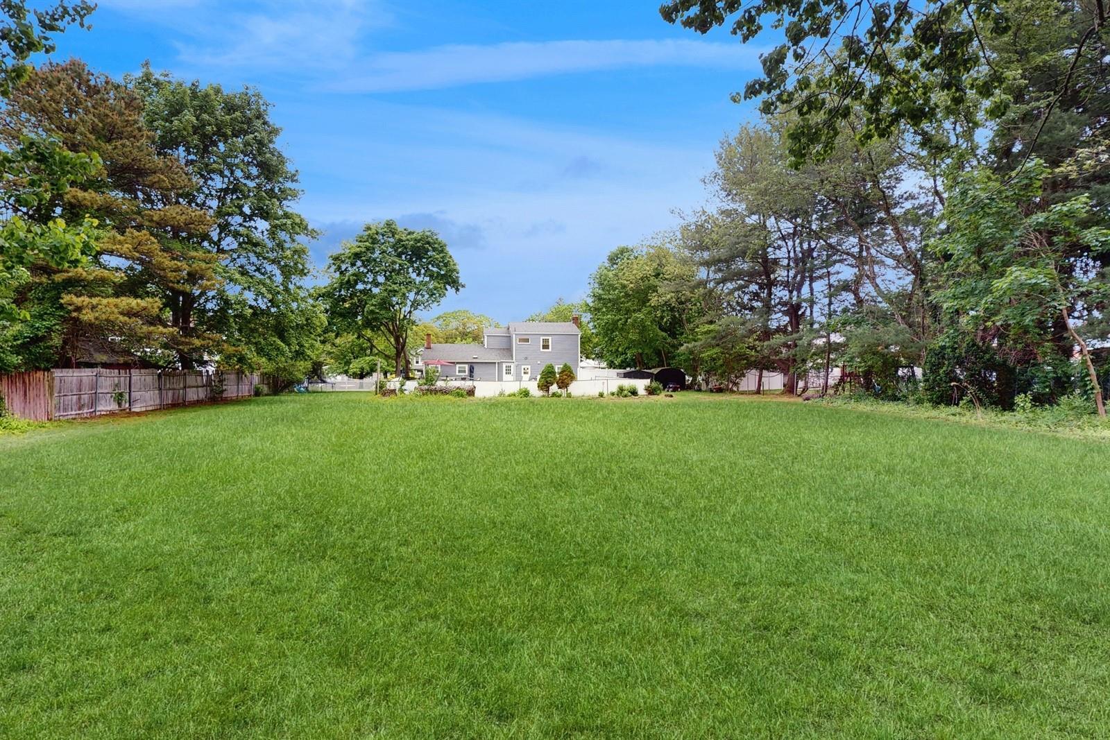 Single Family Charter  Suffolk County, NY 11746, MLS-867737-27