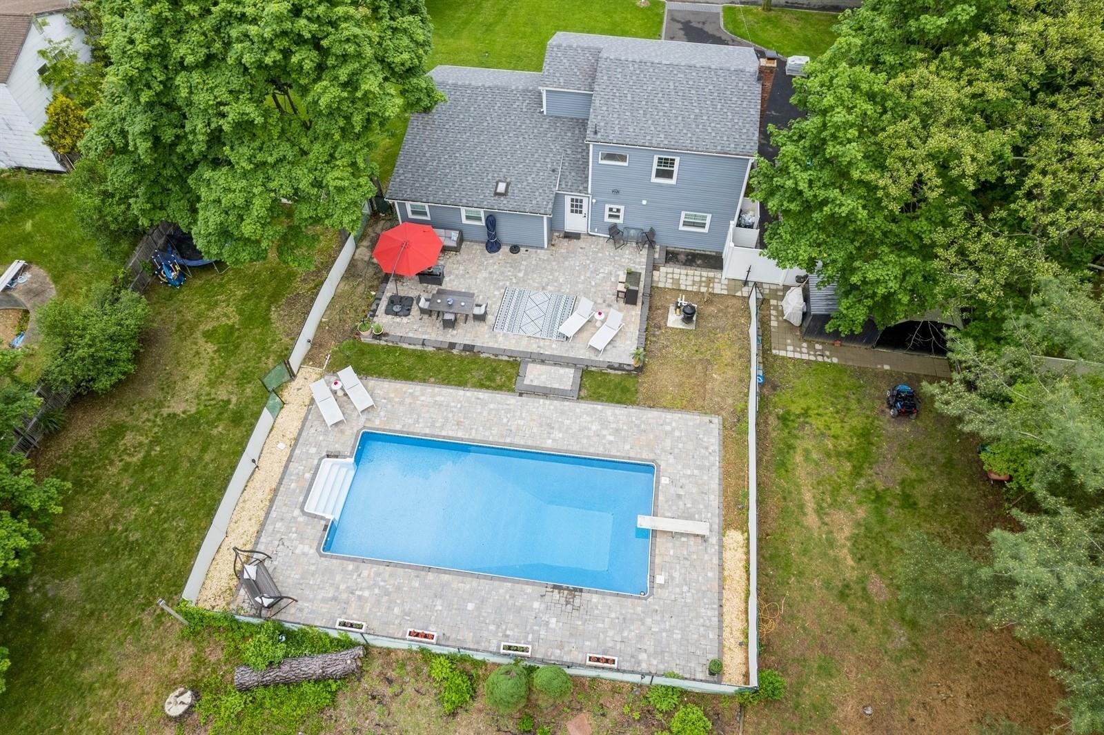 Single Family Charter  Suffolk County, NY 11746, MLS-867737-32