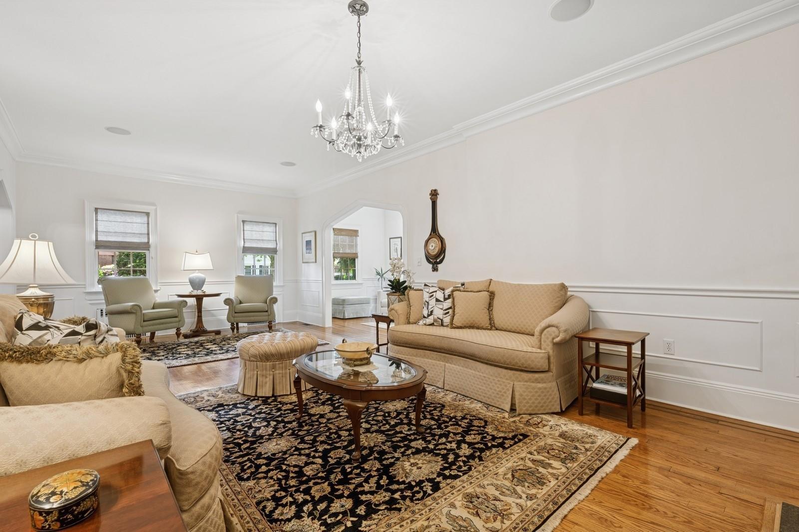 Single Family Lee  Nassau County, NY 11530, MLS-867785-6