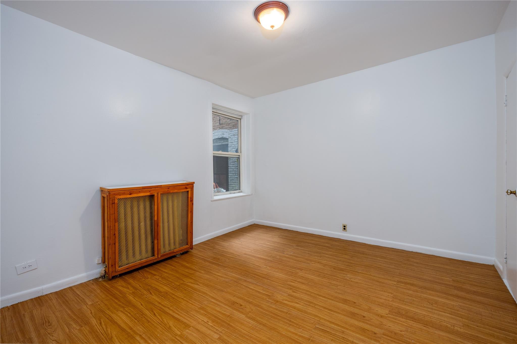 Single Family Fort Independence  Bronx, NY 10463, MLS-867788-12