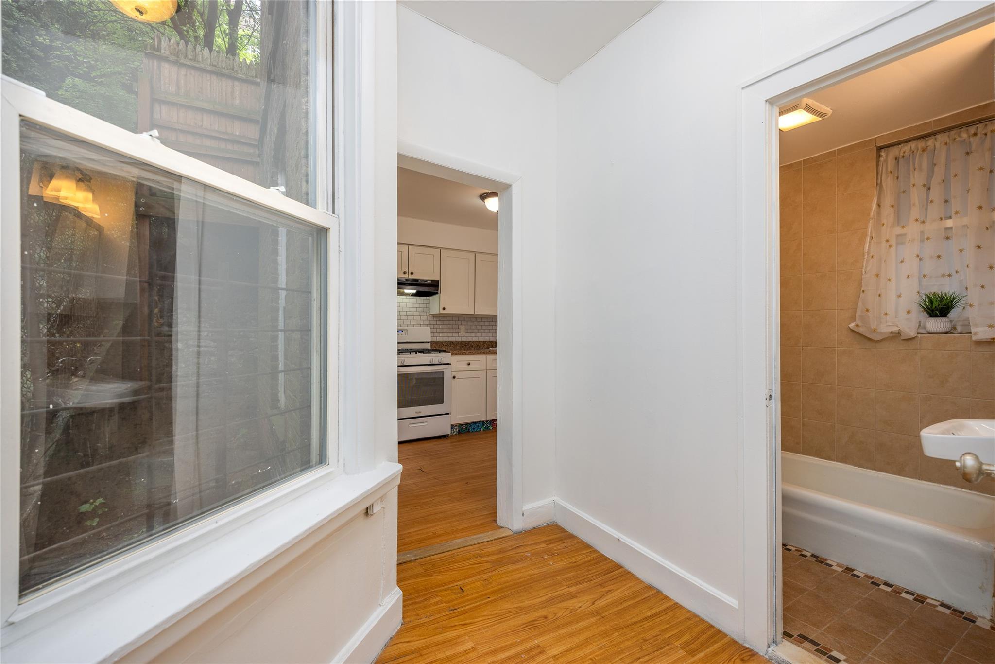 Single Family Fort Independence  Bronx, NY 10463, MLS-867788-15