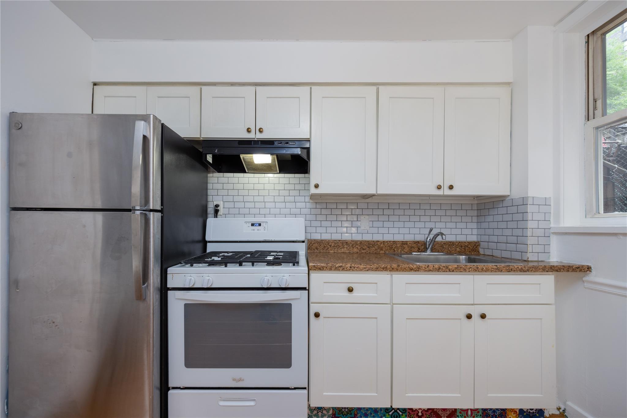 Single Family Fort Independence  Bronx, NY 10463, MLS-867788-18