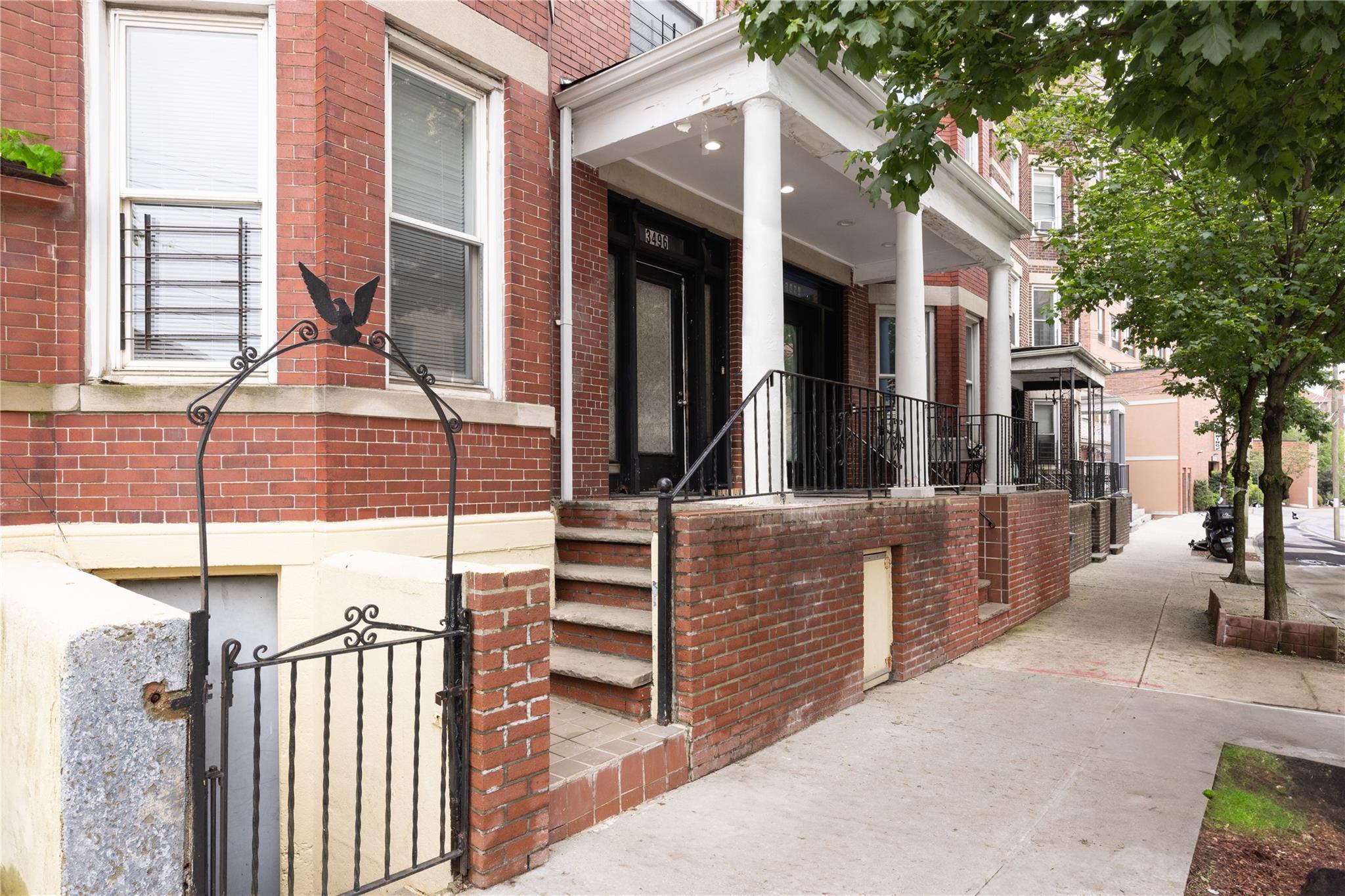 Single Family Fort Independence  Bronx, NY 10463, MLS-867788-3