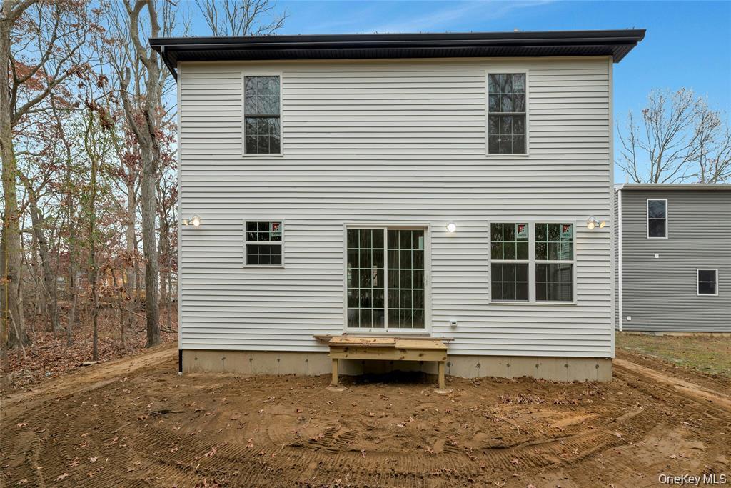 Single Family Pinewood  Suffolk County, NY 11967, MLS-867819-18