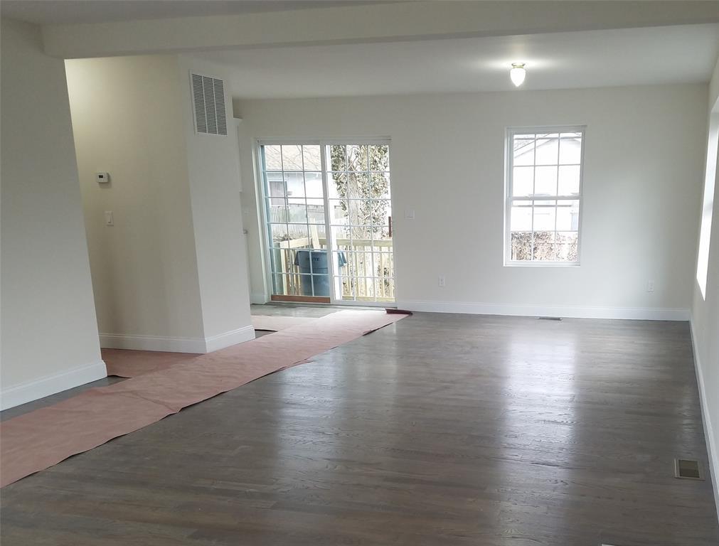 Single Family Pinewood  Suffolk County, NY 11967, MLS-867819-3