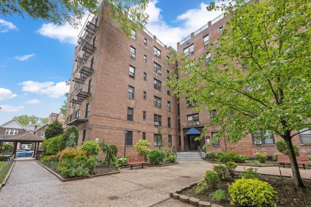 Coop Oliver  Brooklyn, NY 11209, MLS-867824-17