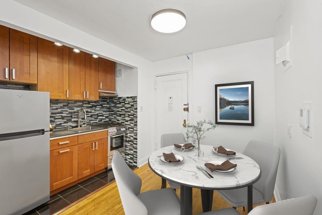 Coop Oliver  Brooklyn, NY 11209, MLS-867824-3