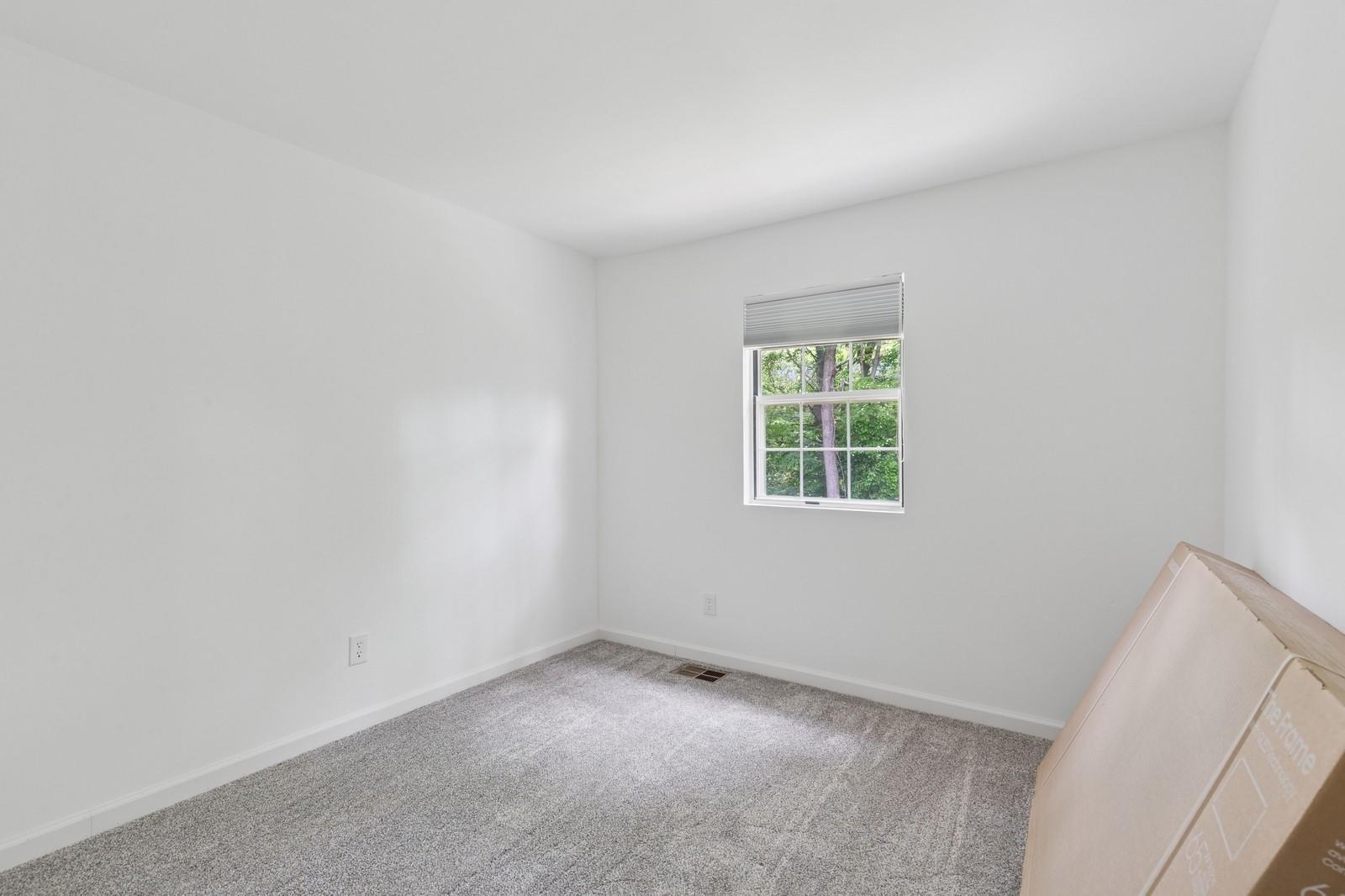 Condo Taylor  Suffolk County, NY 11980, MLS-867831-13