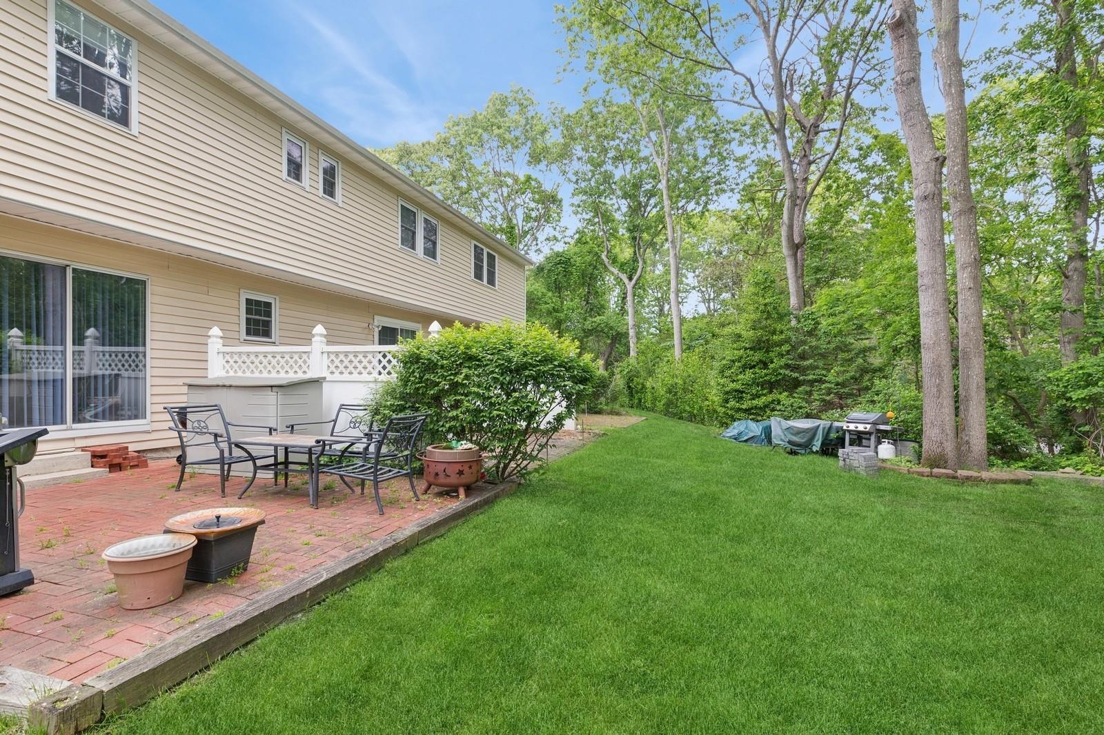 Condo Taylor  Suffolk County, NY 11980, MLS-867831-16