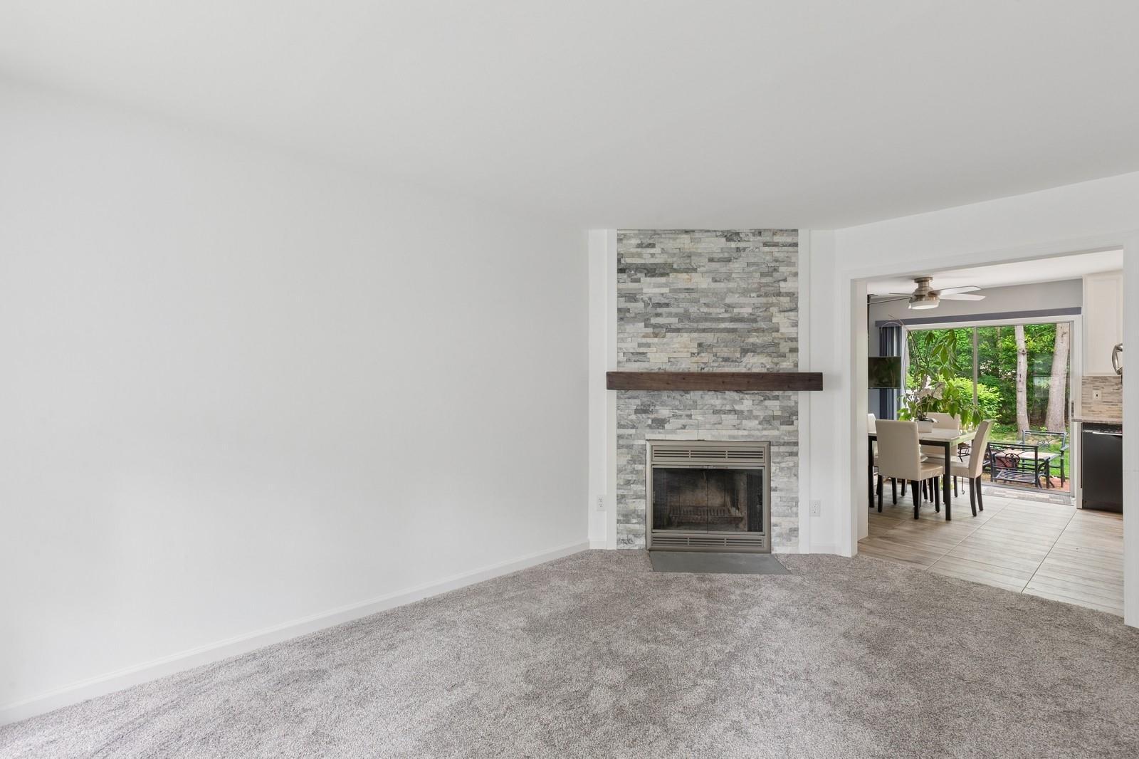 Condo Taylor  Suffolk County, NY 11980, MLS-867831-2