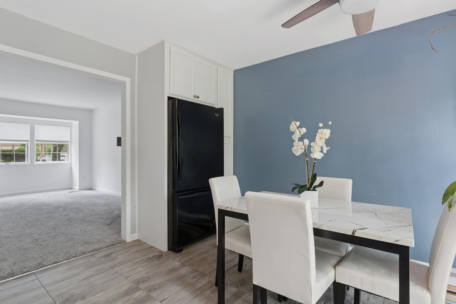 Condo Taylor  Suffolk County, NY 11980, MLS-867831-4
