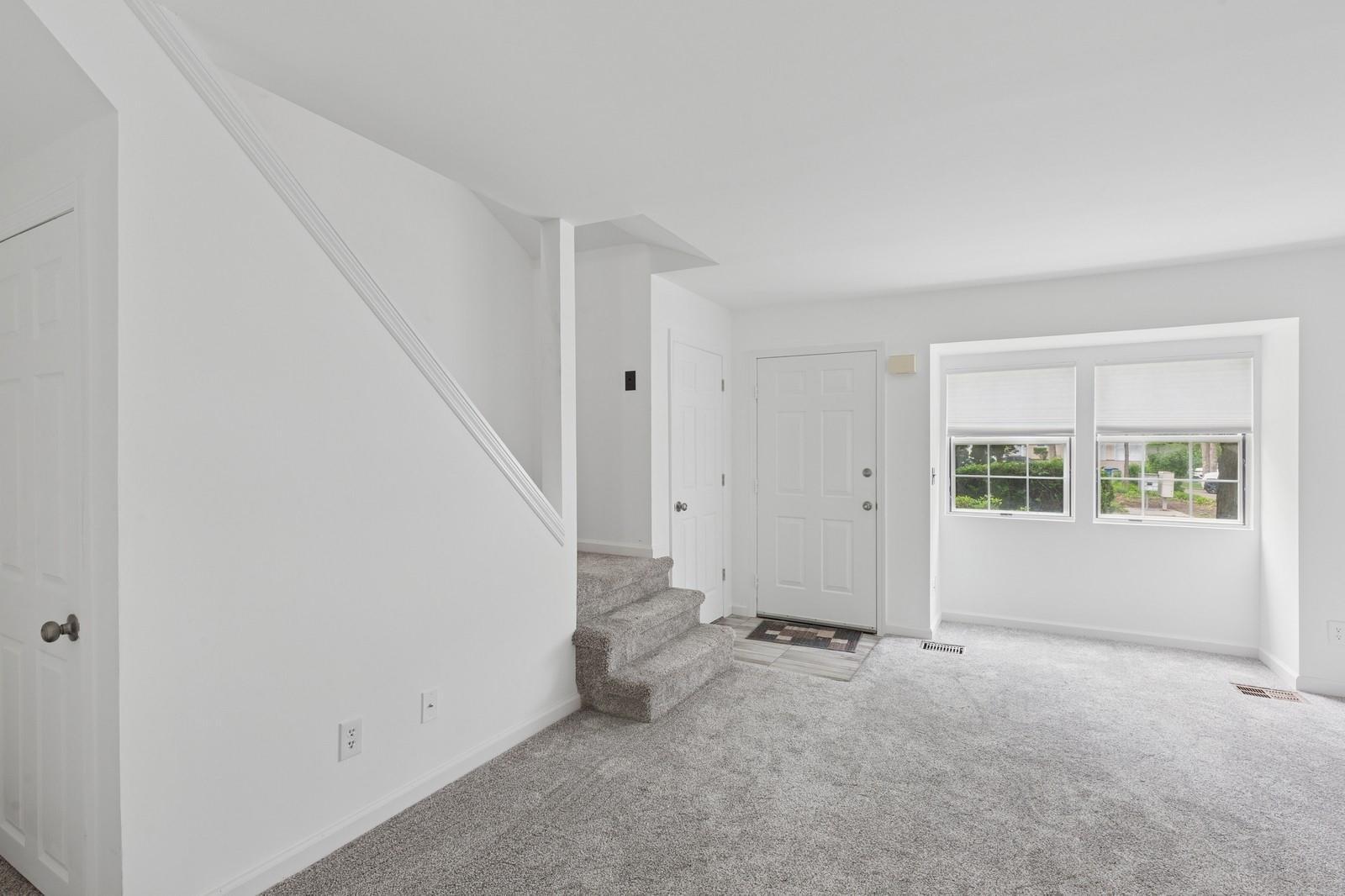 Condo Taylor  Suffolk County, NY 11980, MLS-867831-9