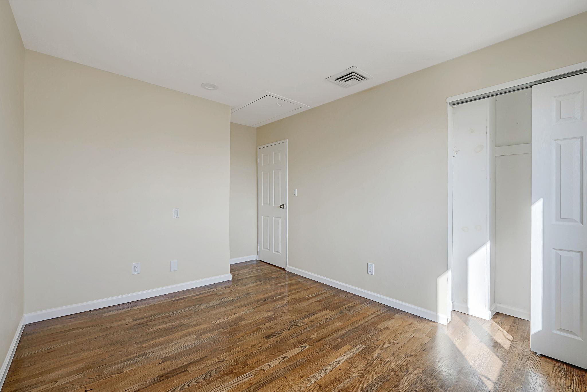 Single Family Bayberry  Nassau County, NY 11566, MLS-867837-17