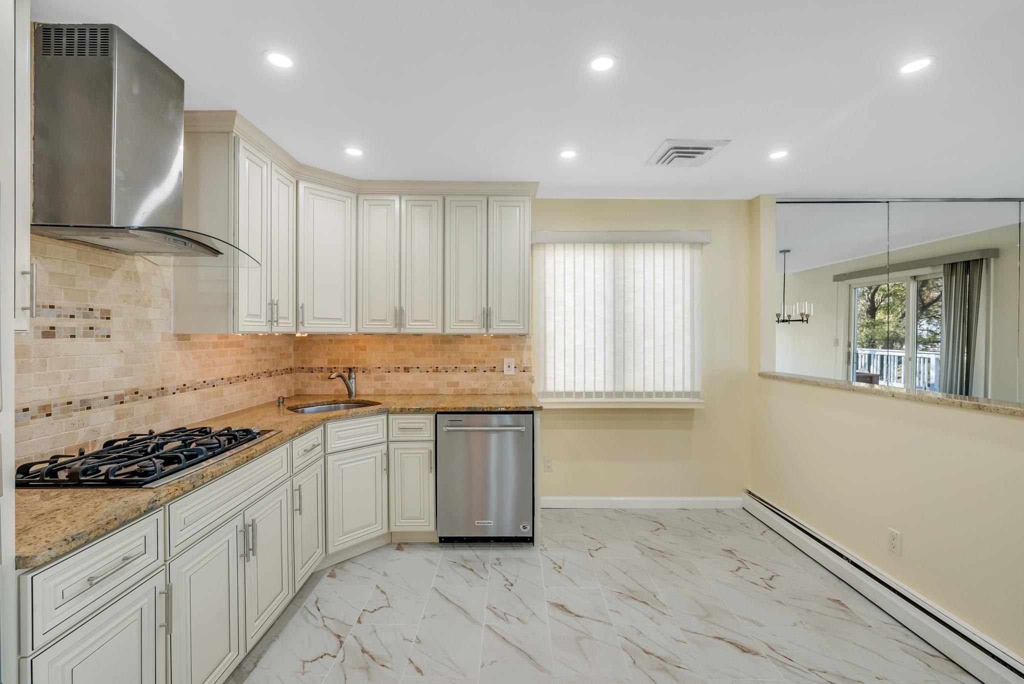 Single Family Bayberry  Nassau County, NY 11566, MLS-867837-4