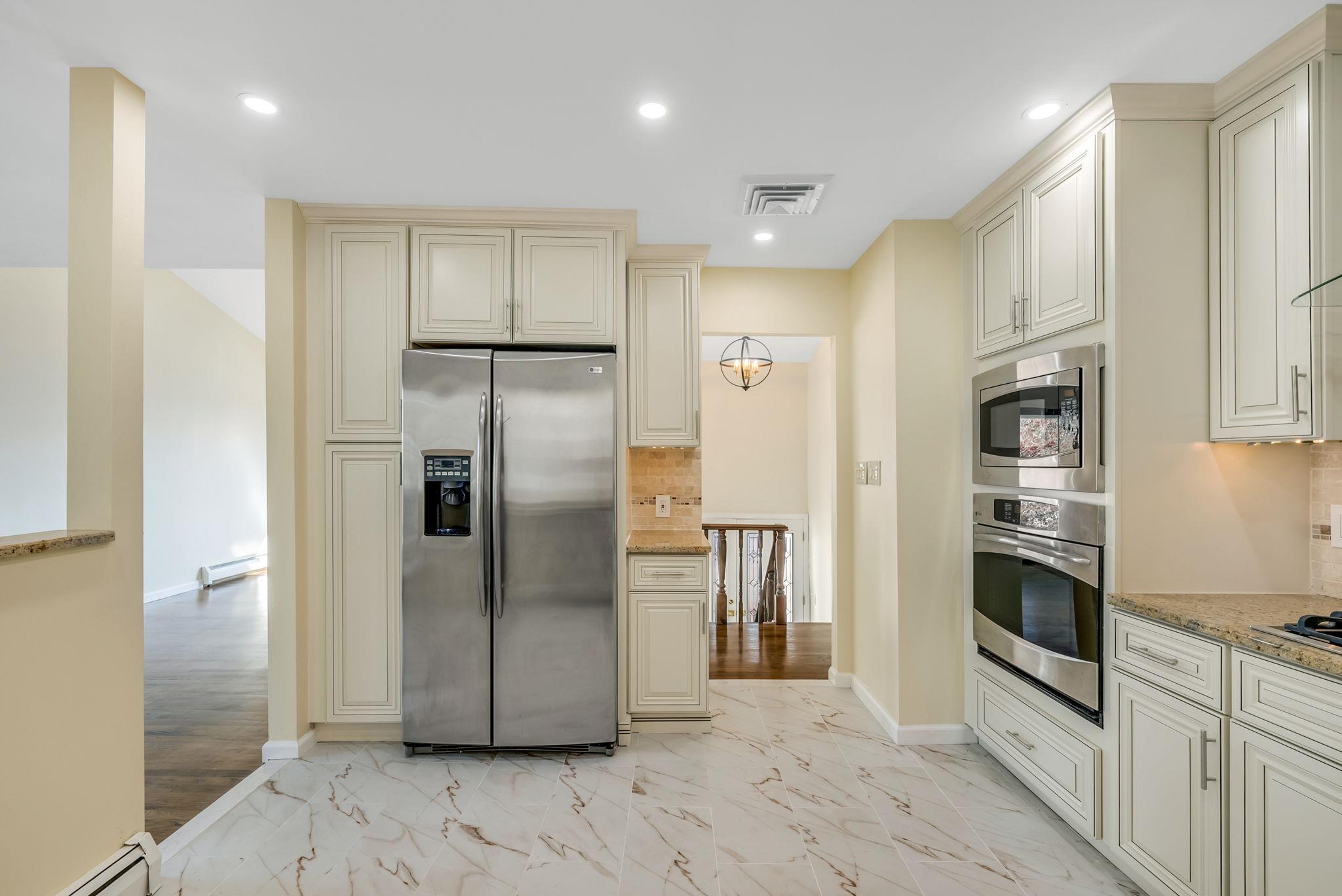 Single Family Bayberry  Nassau County, NY 11566, MLS-867837-5