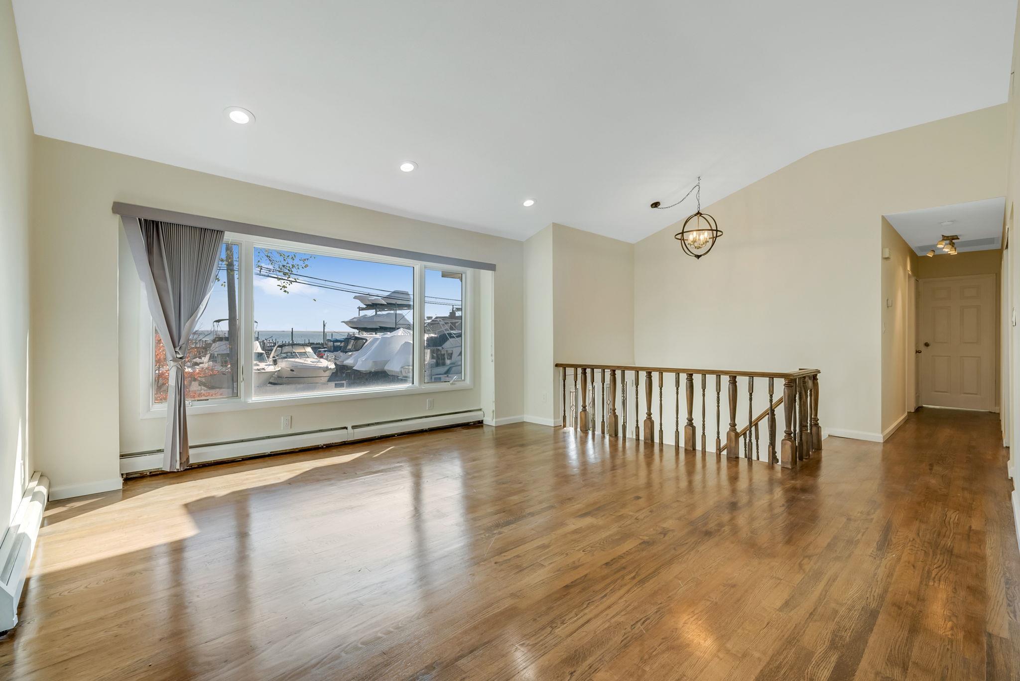 Single Family Bayberry  Nassau County, NY 11566, MLS-867837-9