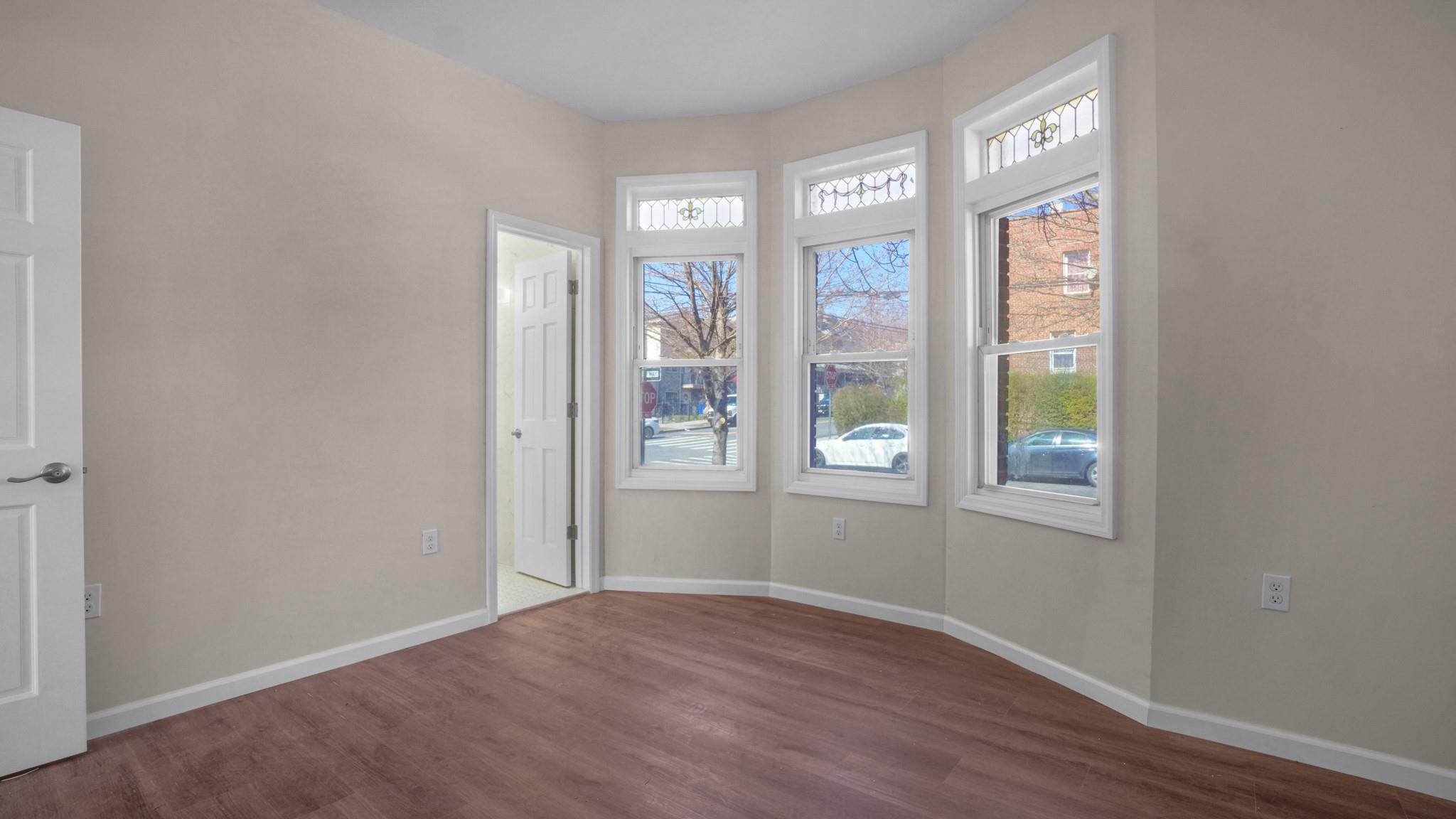 Single Family Paulding  Bronx, NY 10469, MLS-867842-12