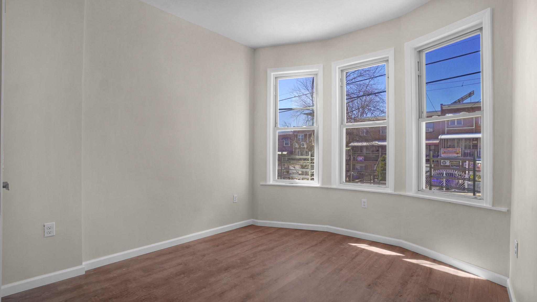 Single Family Paulding  Bronx, NY 10469, MLS-867842-15