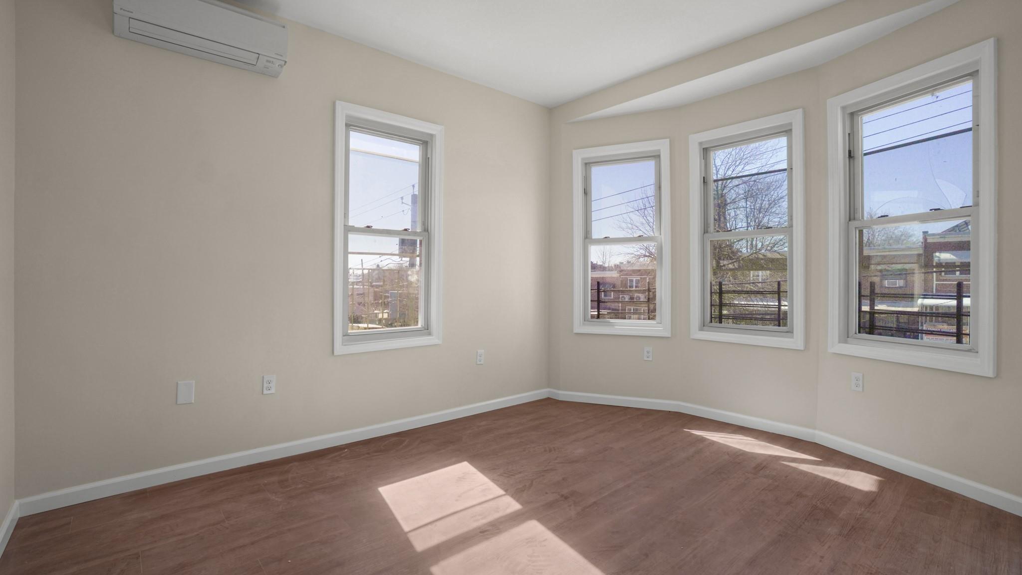 Single Family Paulding  Bronx, NY 10469, MLS-867842-16
