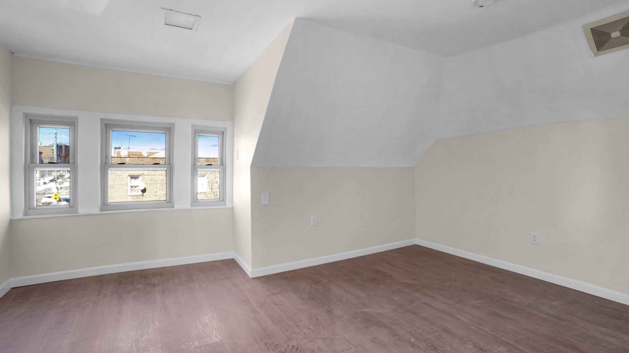 Single Family Paulding  Bronx, NY 10469, MLS-867842-21