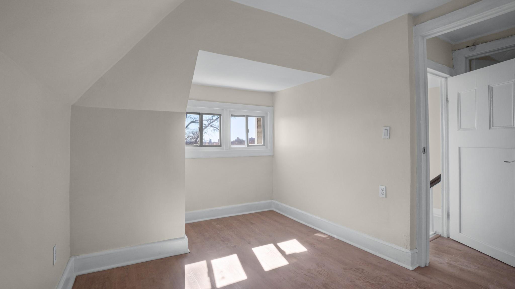 Single Family Paulding  Bronx, NY 10469, MLS-867842-22