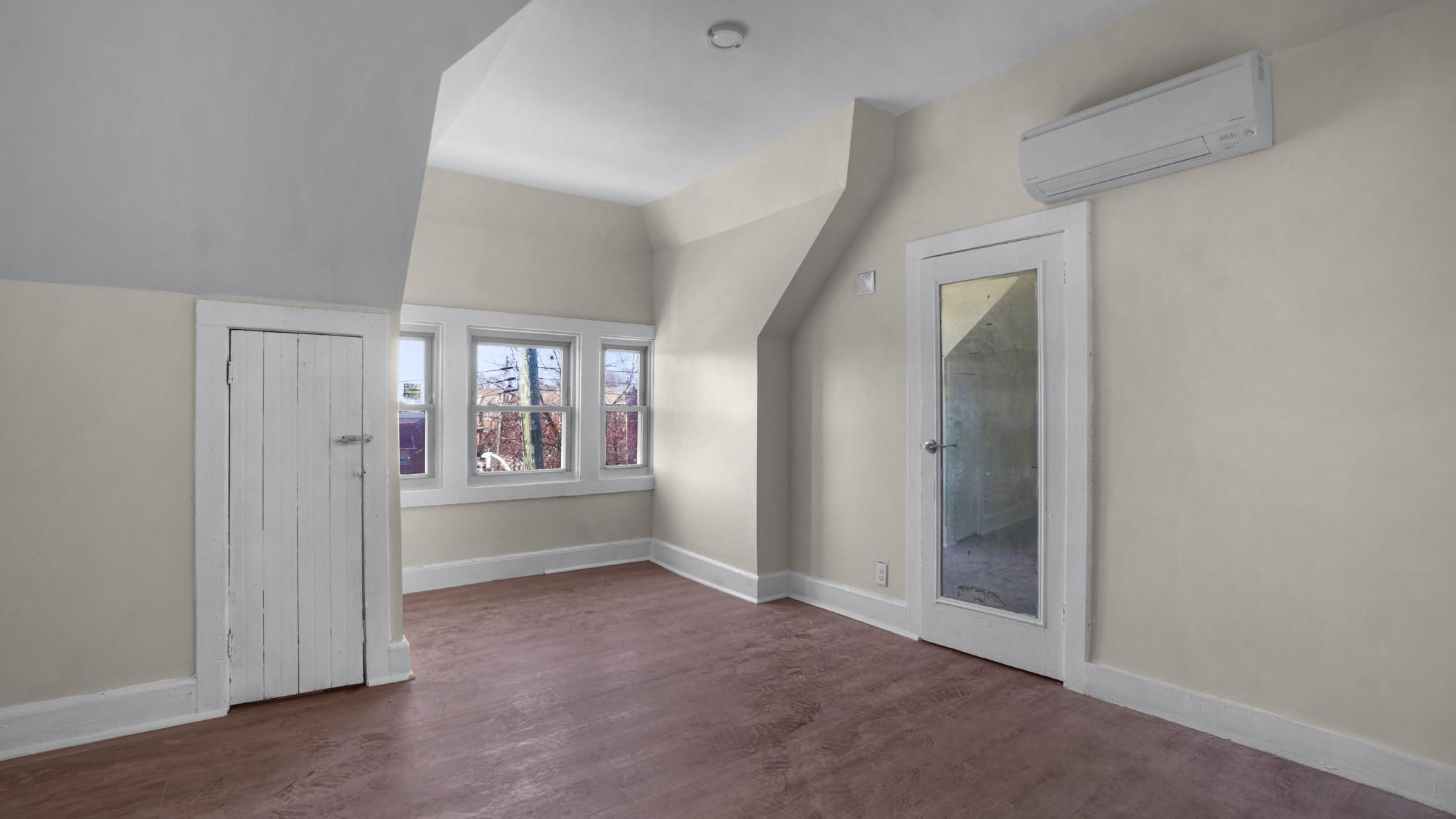 Single Family Paulding  Bronx, NY 10469, MLS-867842-23