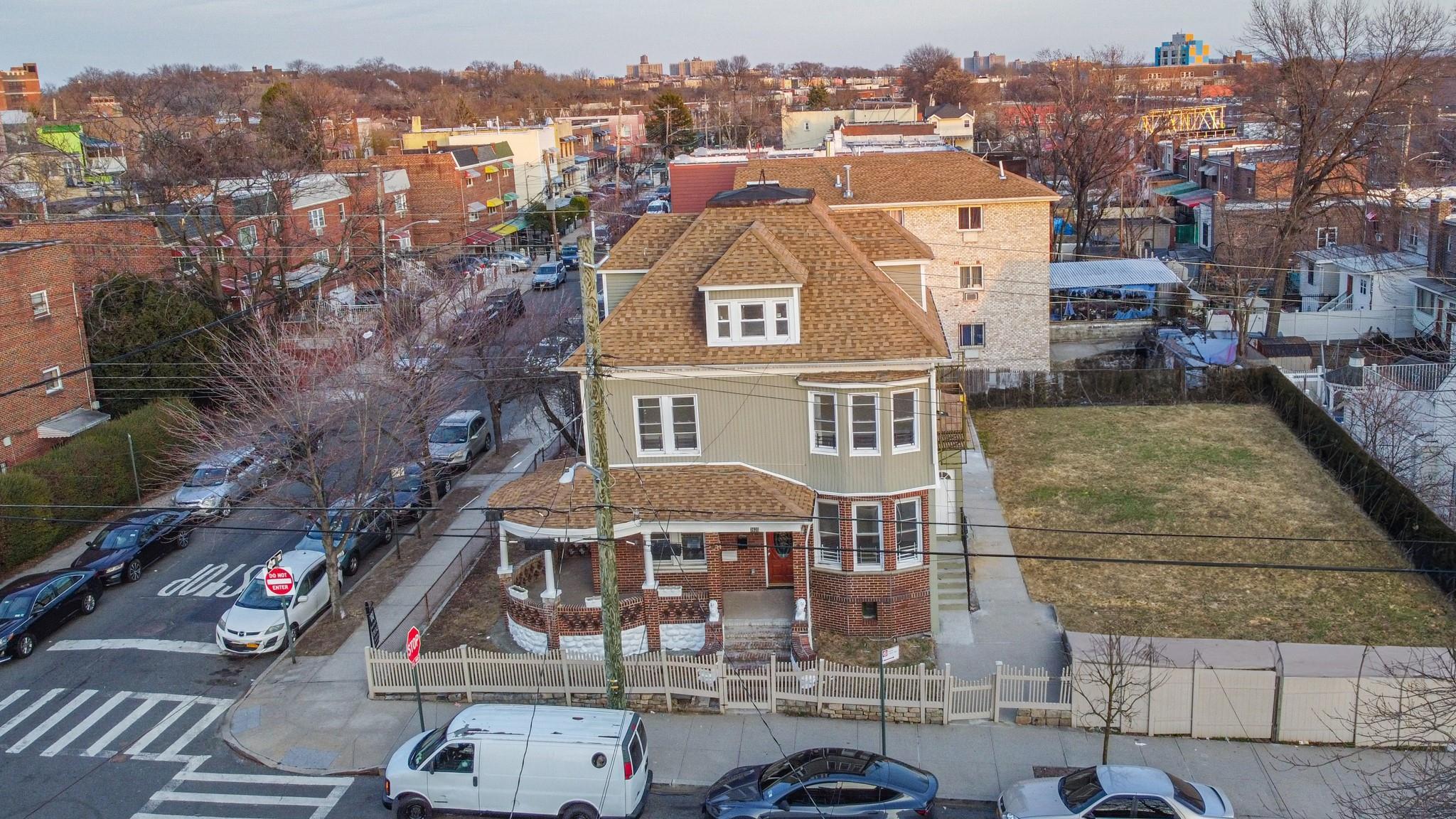 Single Family Paulding  Bronx, NY 10469, MLS-867842-36