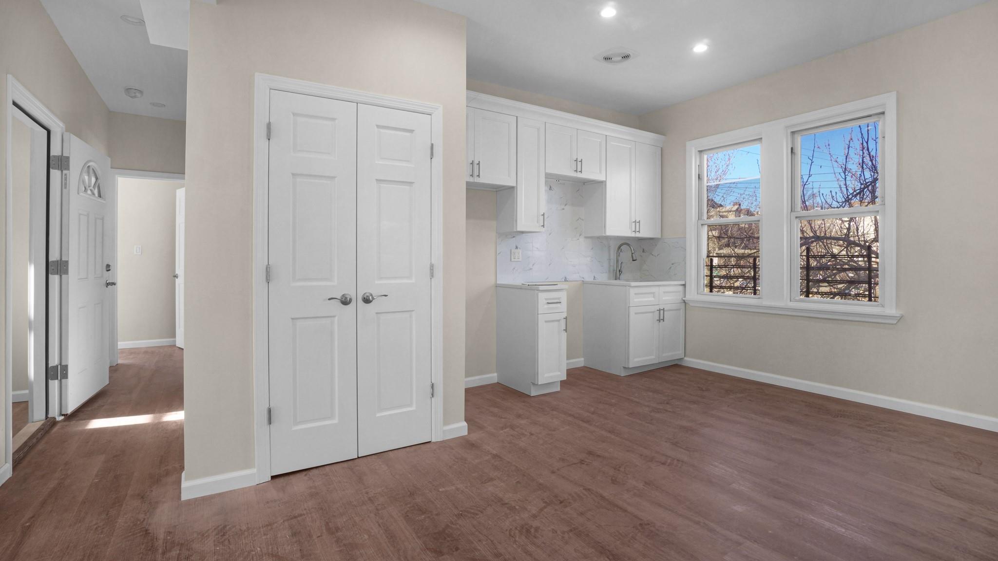 Single Family Paulding  Bronx, NY 10469, MLS-867842-9