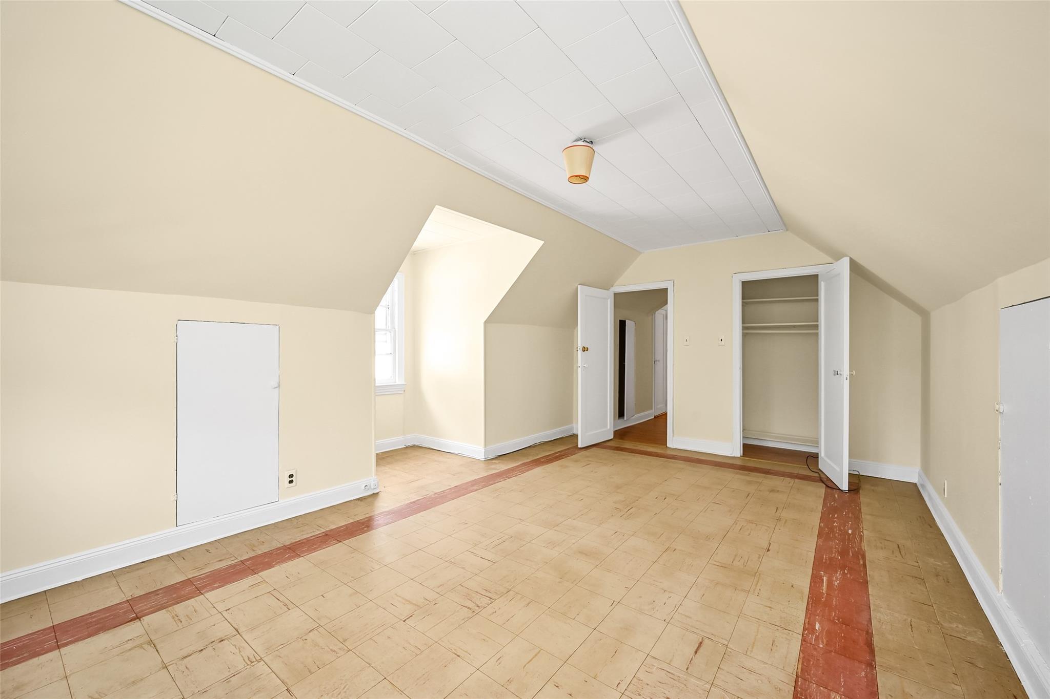 Single Family Avon  Queens, NY 11432, MLS-867845-17