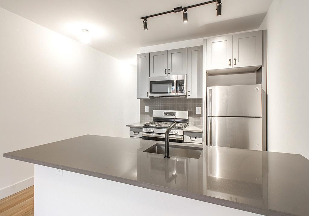 Single Family 151st  Bronx, NY 10451, MLS-867847-33