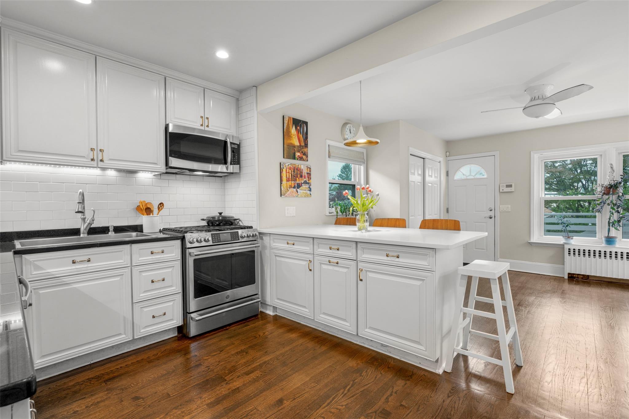 Single Family Webster  Westchester County, NY 10804, MLS-867849-14