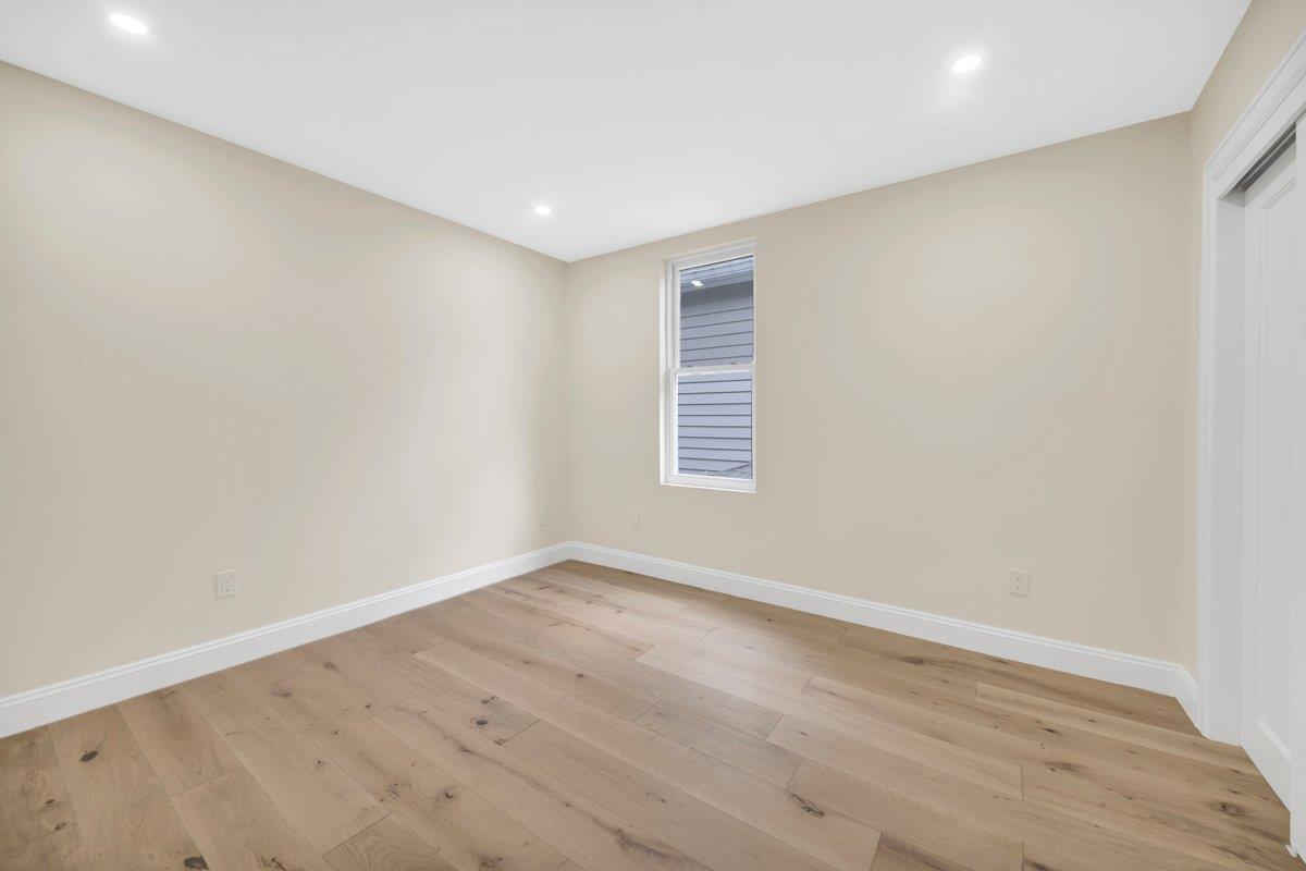 Single Family Edgewood  Westchester County, NY 10704, MLS-867866-10