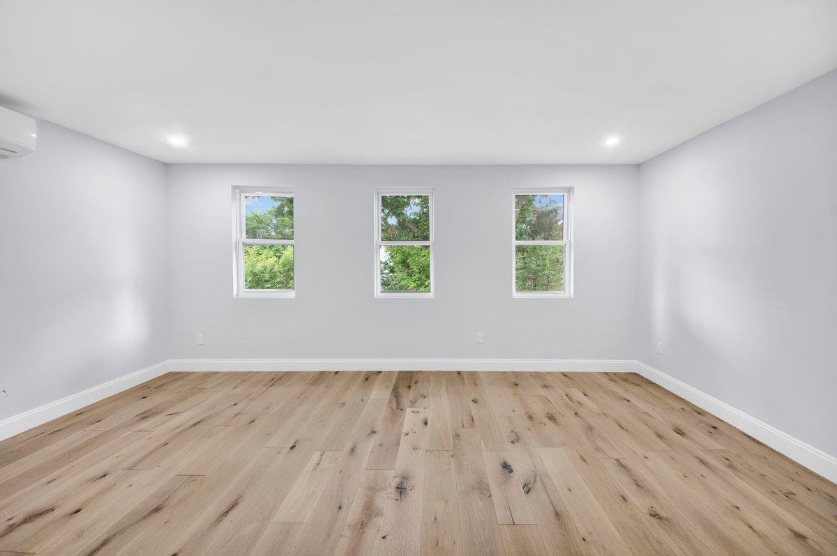 Single Family Edgewood  Westchester County, NY 10704, MLS-867866-15