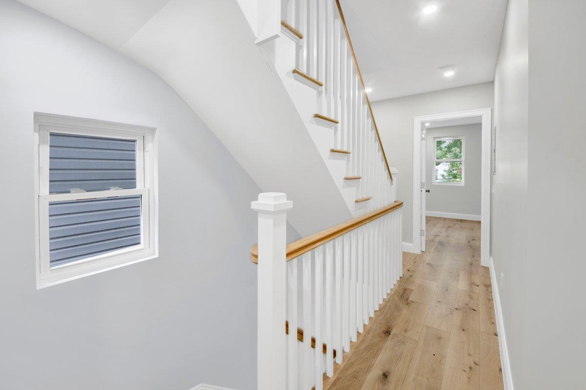 Single Family Edgewood  Westchester County, NY 10704, MLS-867866-24