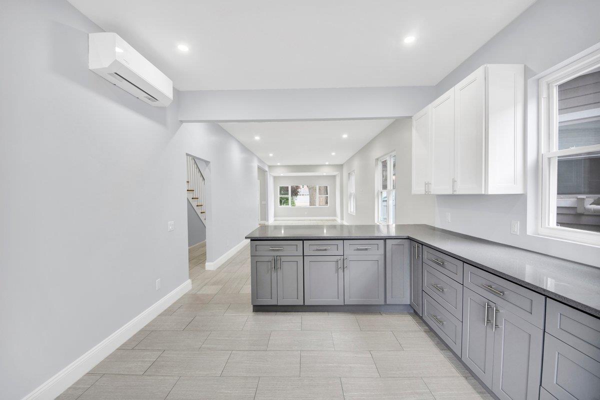 Single Family Edgewood  Westchester County, NY 10704, MLS-867866-6